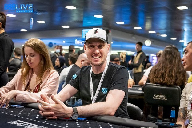 Private: Farrugia_1 “がFestival Online High Rollerを制覇!888pokerプロIan SimpsonがテキサスPKO2日目にスタック積む